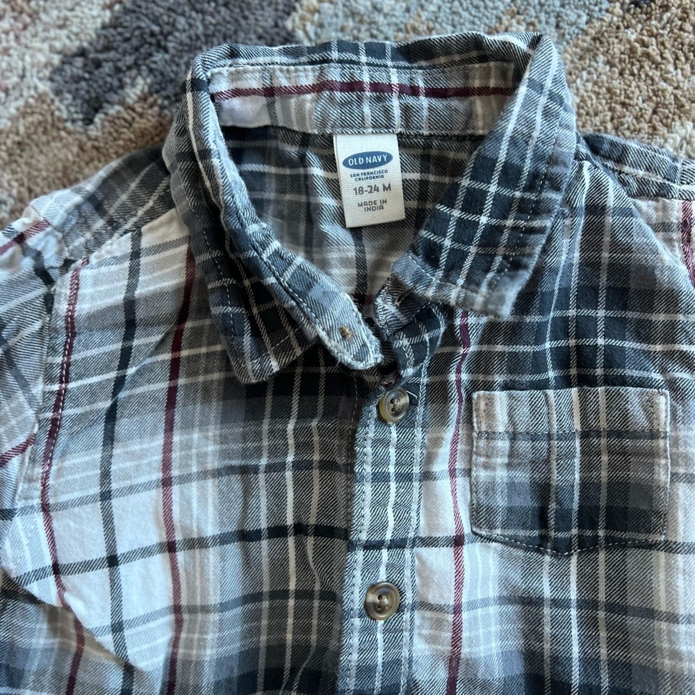 Old Navy Flannels - Picture 3 of 5
